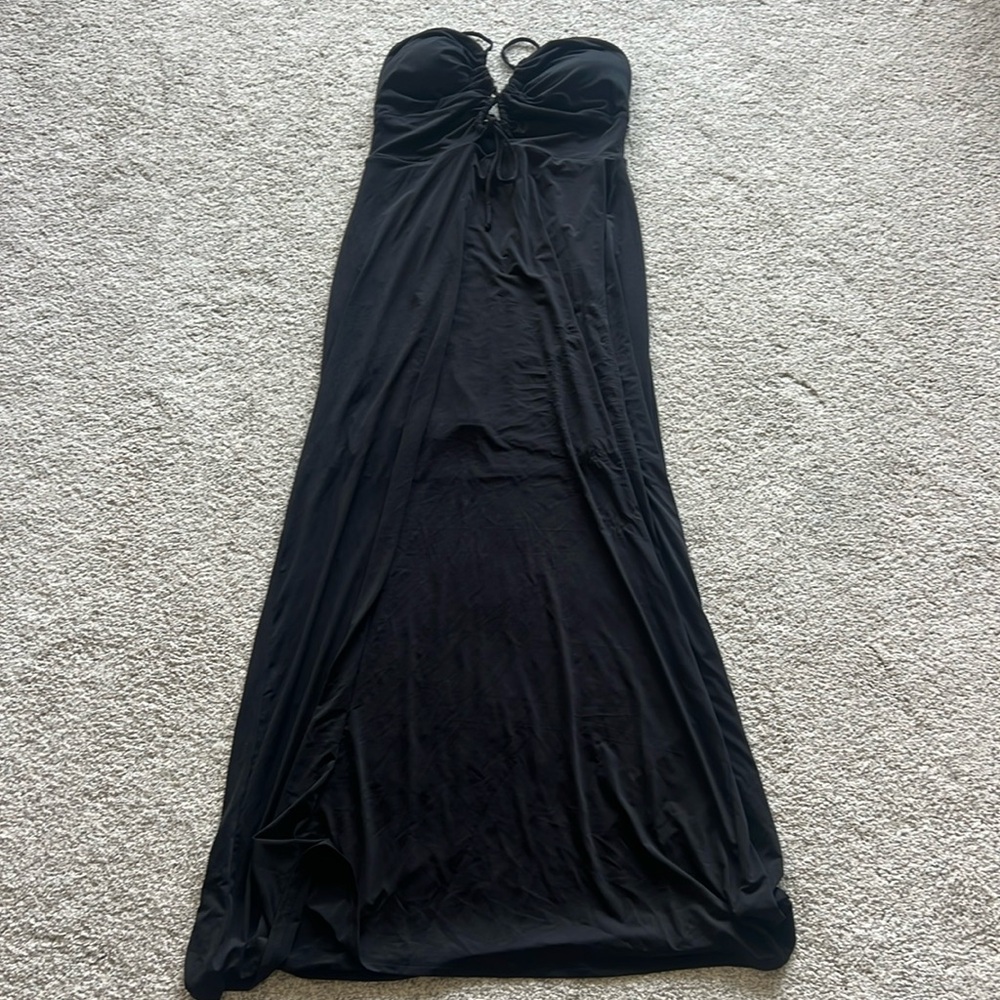 Maxi blk dress with padded cups